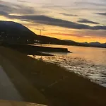Håkøyveien 151, Gjestgiverier