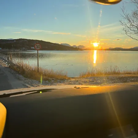 Seaside Lounge At Hakoyvegen 151 , Cozy Two Separate Units ,1 Bedroom Or 2 Bedrooms Possibly For Electric Vehicle Station, Tromso Tromso