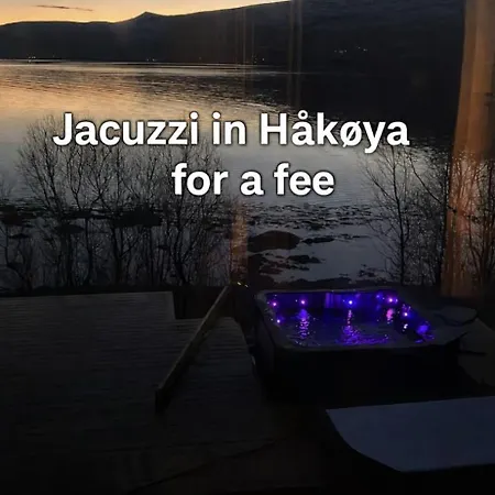 Seaside Lounge At Hakoyvegen 151 , Cozy Two Separate Units ,1 Bedroom Or 2 Bedrooms Possibly For Electric Vehicle Station, Tromso Guest house Tromso