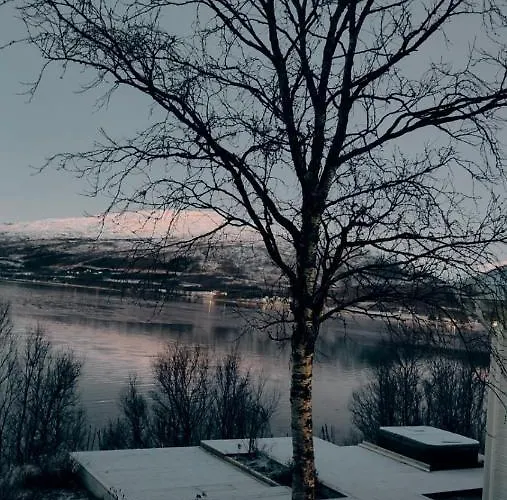 Hakoyveien 151, 3*